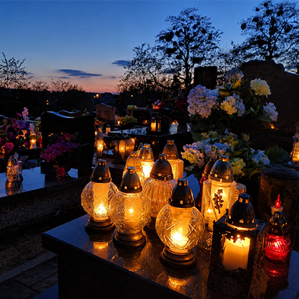 Poland Solar Grave Lights Market 2026: Sustainable Znicz Solarny, Stainless Steel Lanterns & B2B Buyer Guide