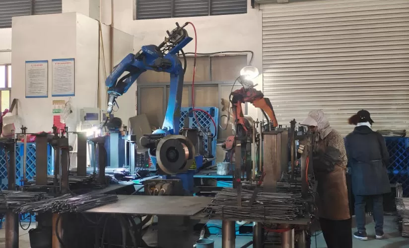 How a Metal Lantern Is Made 02.jpg