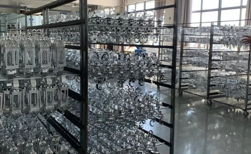 How a Metal Lantern Is Made 03.jpg